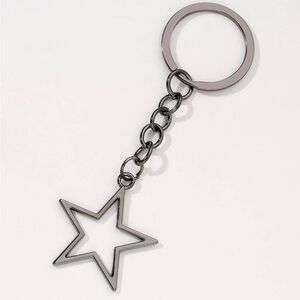 1pc Fashionable Five-Pointed Star Accessory Keychain With Hollow Out Star